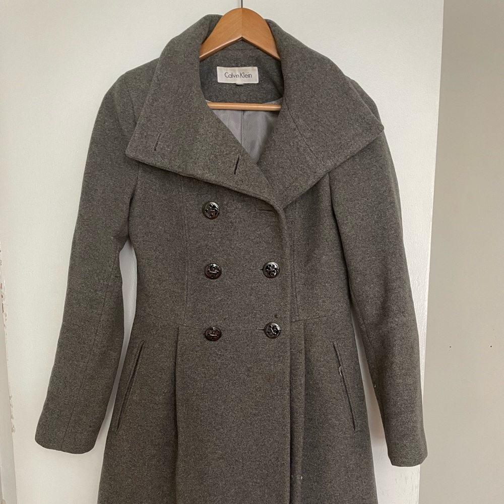 Grey Calvin Klein size 2 Peacoat. Missing top button, otherwise good condition